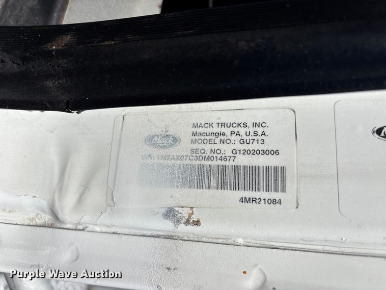 image for item EG9075 2013 Mack Granite GU713 vacuum truck