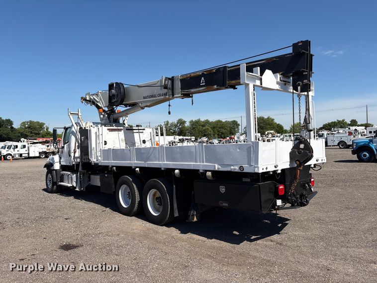 image for item EG9077 2014 Freightliner 114SD crane truck