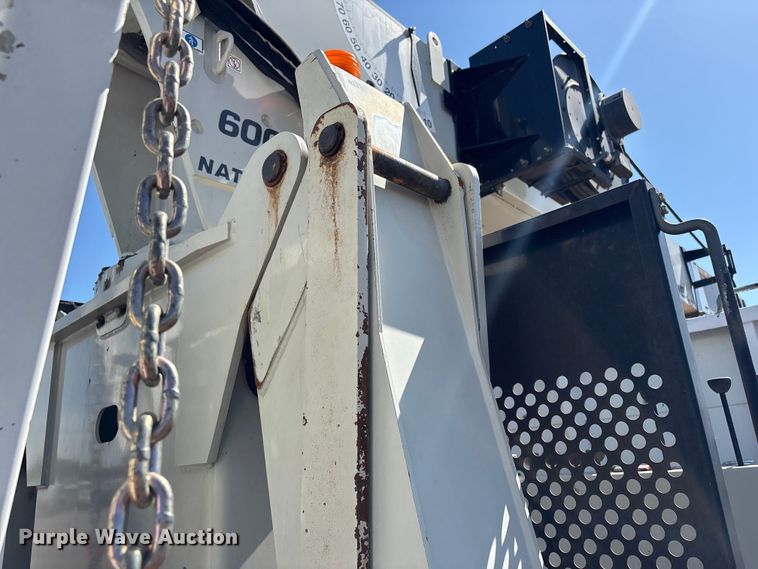 image for item EG9077 2014 Freightliner 114SD crane truck