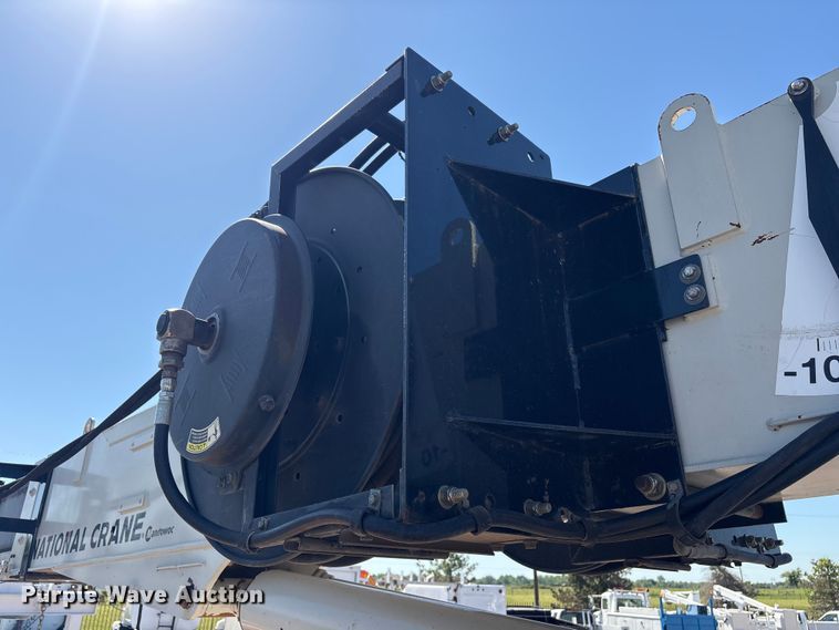 image for item EG9077 2014 Freightliner 114SD crane truck