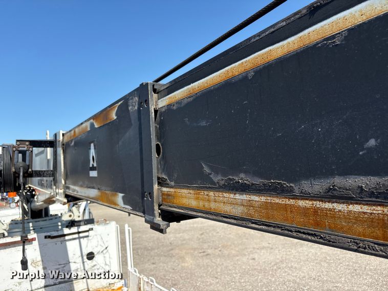 image for item EG9077 2014 Freightliner 114SD crane truck