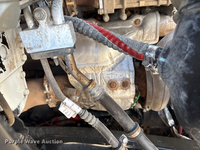 image for item EG9077 2014 Freightliner 114SD crane truck