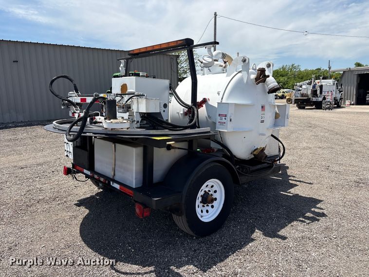 image for item EG9078 2010 EH Wachs Trav-L-Vac vacuum trailer