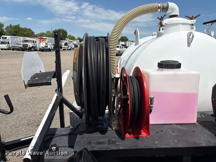 image for item EG9078 2010 EH Wachs Trav-L-Vac vacuum trailer