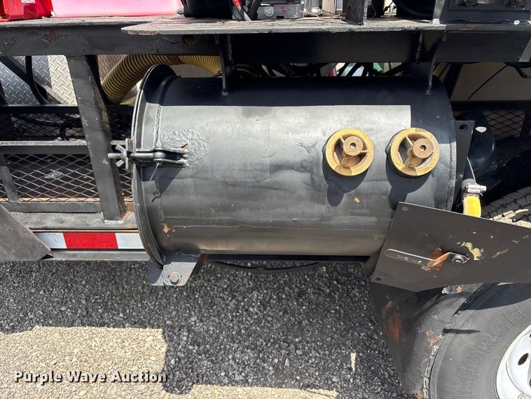 image for item EG9078 2010 EH Wachs Trav-L-Vac vacuum trailer