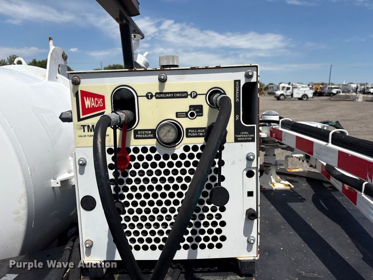 image for item EG9078 2010 EH Wachs Trav-L-Vac vacuum trailer