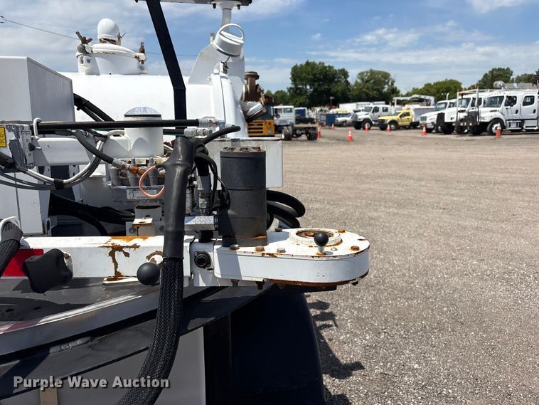image for item EG9078 2010 EH Wachs Trav-L-Vac vacuum trailer