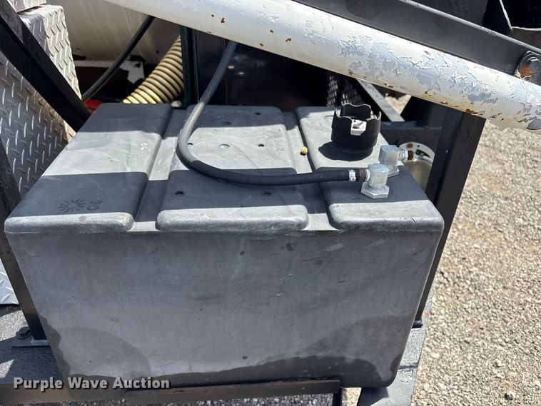 image for item EG9078 2010 EH Wachs Trav-L-Vac vacuum trailer