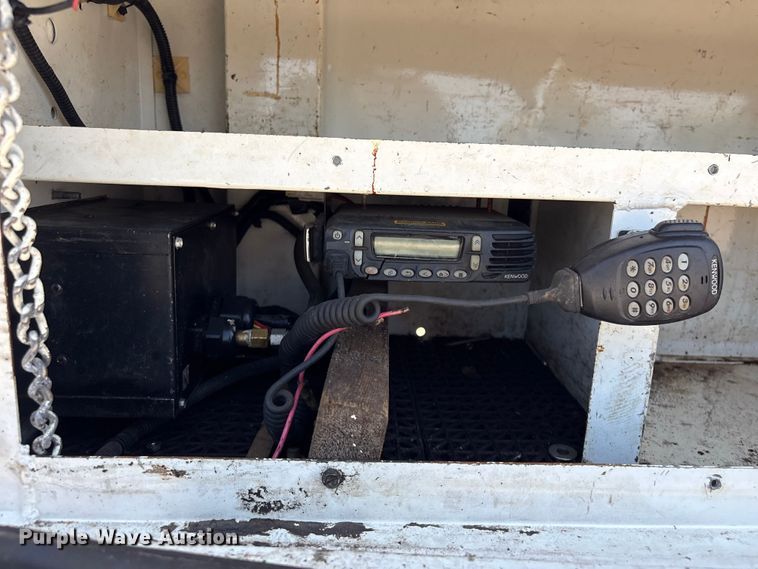 image for item EG9082 2015 Ford F550 Super Duty Crew Cab utility / service truck