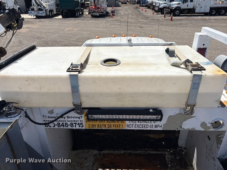 image for item EG9082 2015 Ford F550 Super Duty Crew Cab utility / service truck