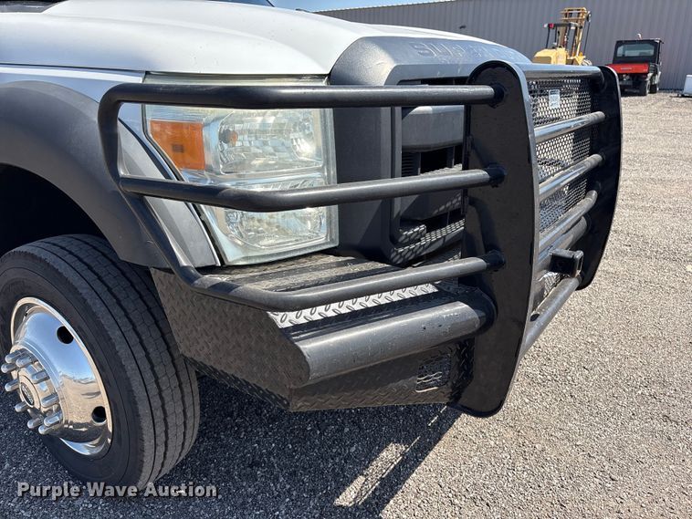 image for item EG9082 2015 Ford F550 Super Duty Crew Cab utility / service truck