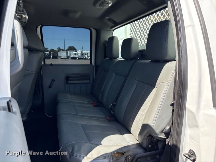 image for item EG9082 2015 Ford F550 Super Duty Crew Cab utility / service truck