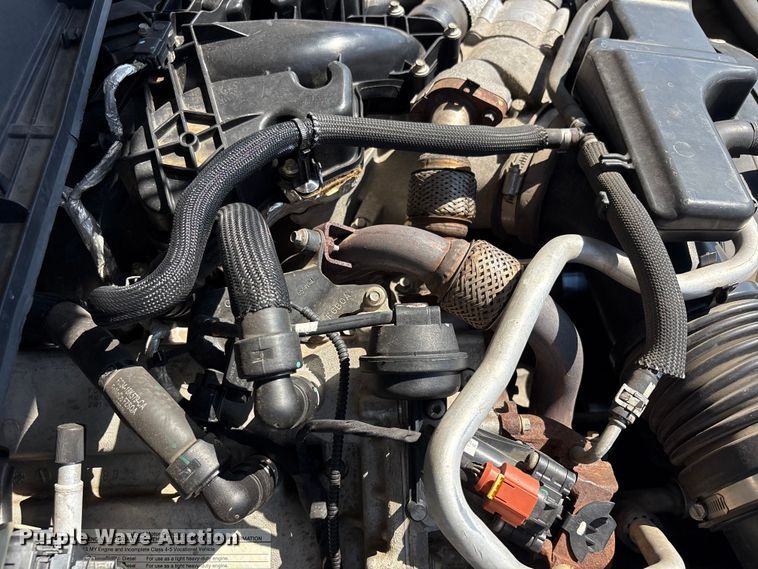 image for item EG9082 2015 Ford F550 Super Duty Crew Cab utility / service truck