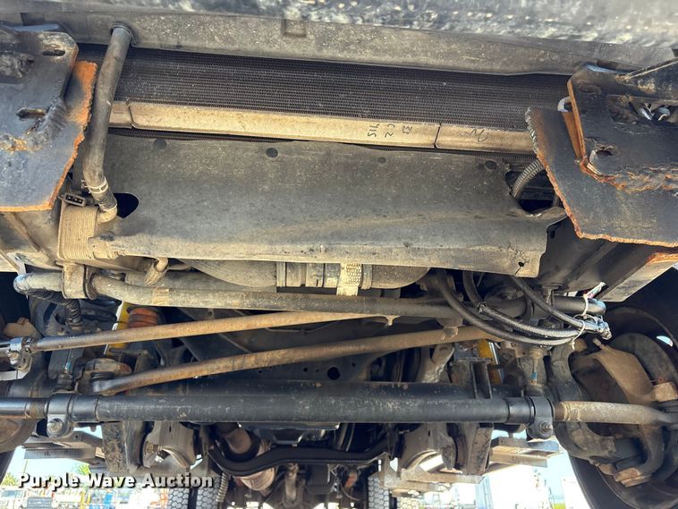 image for item EG9082 2015 Ford F550 Super Duty Crew Cab utility / service truck