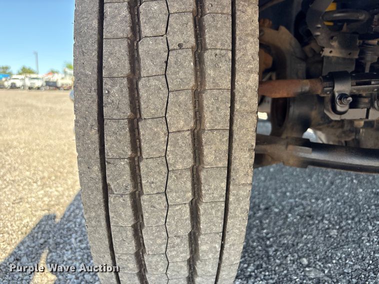 image for item EG9082 2015 Ford F550 Super Duty Crew Cab utility / service truck