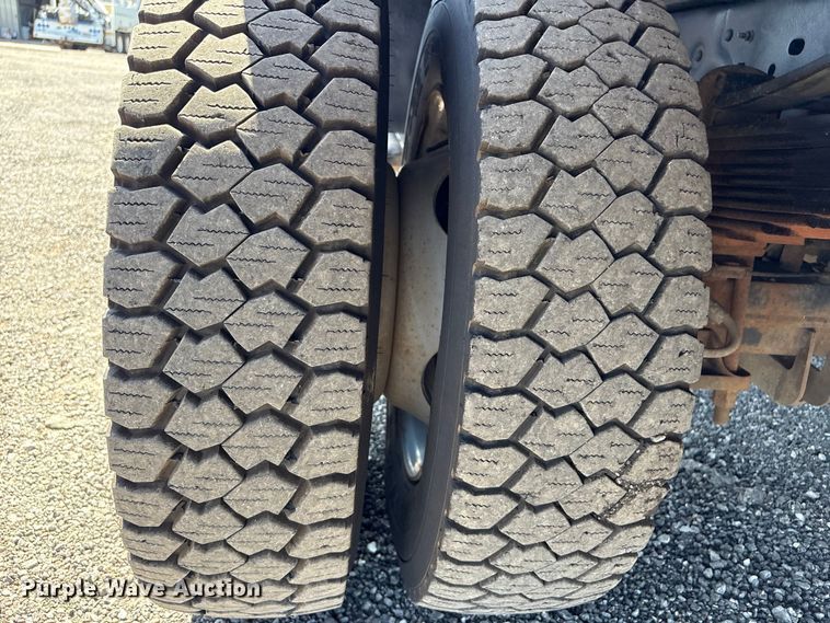 image for item EG9082 2015 Ford F550 Super Duty Crew Cab utility / service truck
