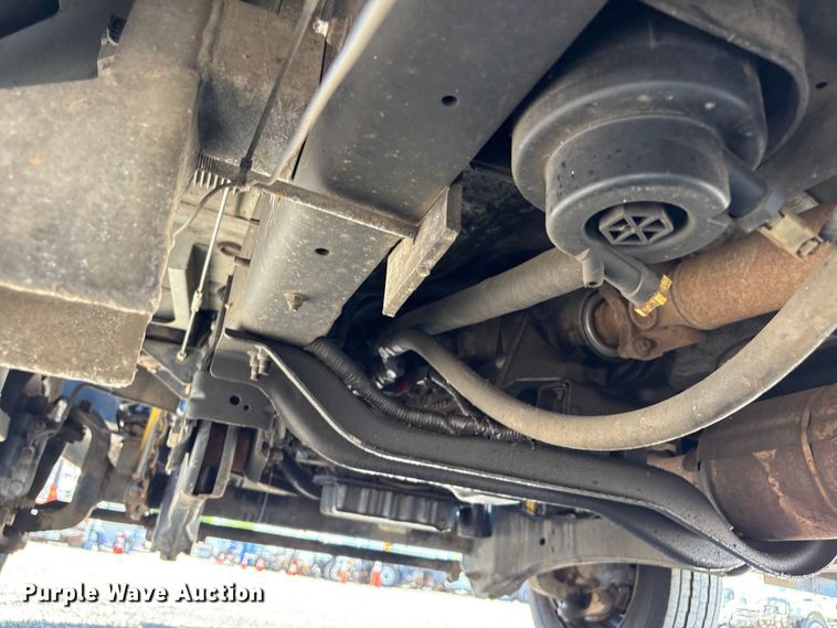 image for item EG9082 2015 Ford F550 Super Duty Crew Cab utility / service truck