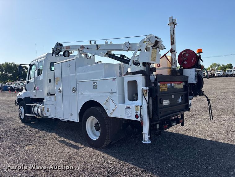 image for item EG9085 2017 Freightliner 108SD crane truck