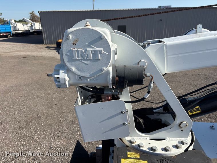 image for item EG9085 2017 Freightliner 108SD crane truck