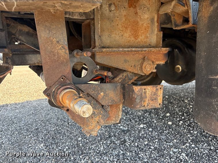image for item EG9085 2017 Freightliner 108SD crane truck