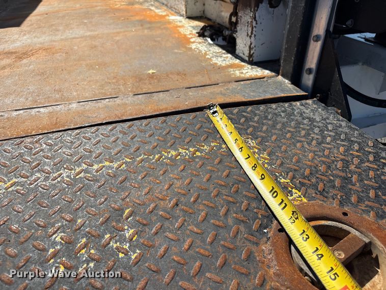 image for item EG9085 2017 Freightliner 108SD crane truck