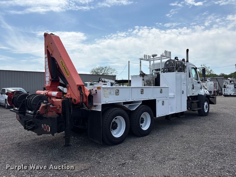image for item EG9090 2014 Freightliner 108SD crane truck