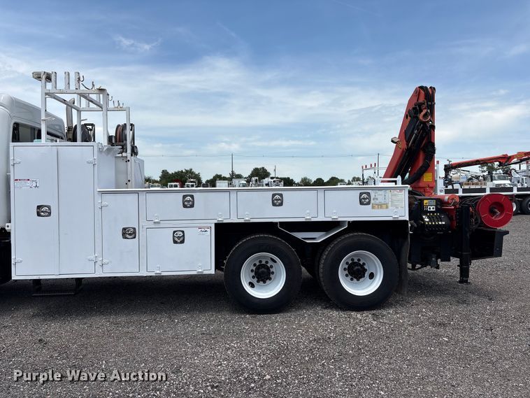 image for item EG9090 2014 Freightliner 108SD crane truck
