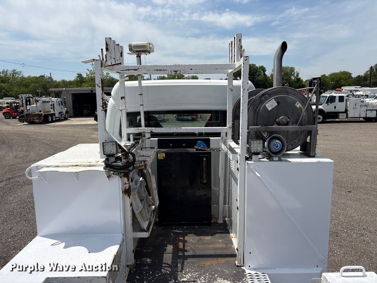 image for item EG9090 2014 Freightliner 108SD crane truck