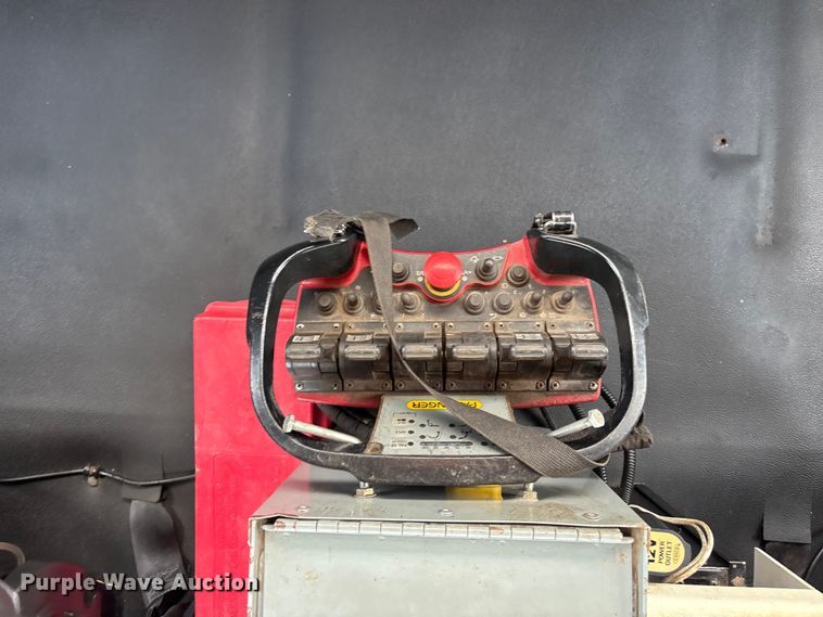 image for item EG9090 2014 Freightliner 108SD crane truck