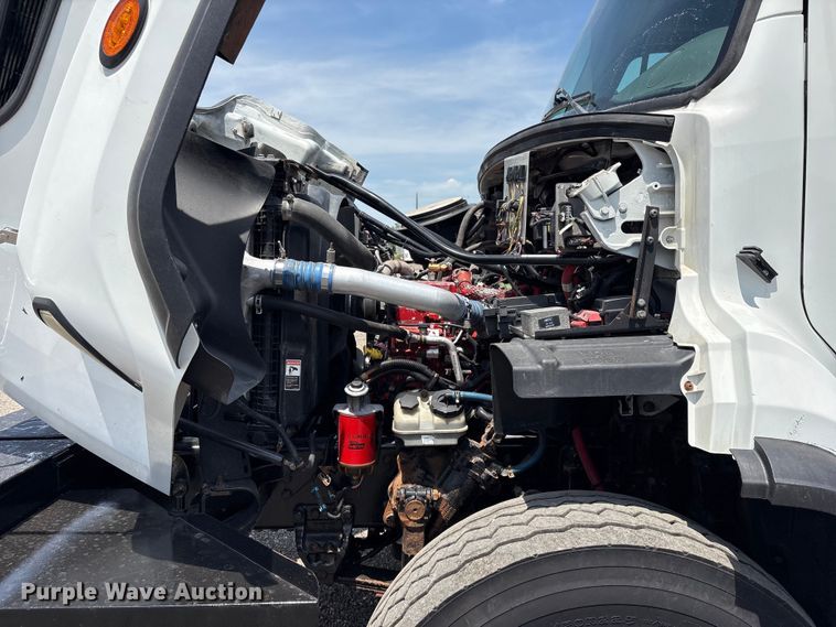 image for item EG9090 2014 Freightliner 108SD crane truck