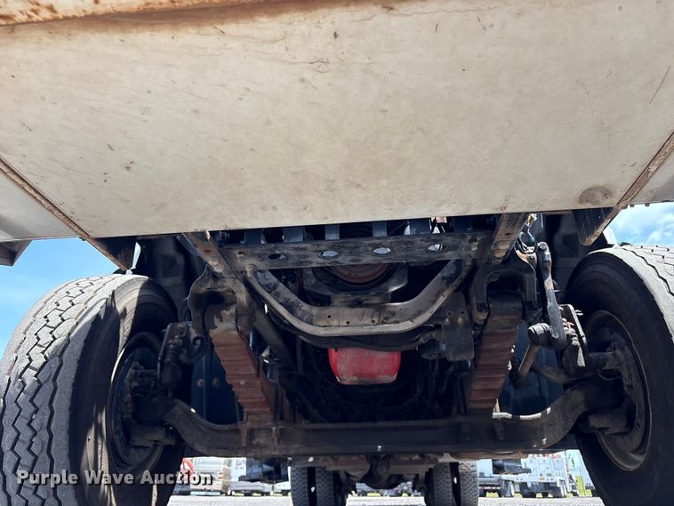 image for item EG9090 2014 Freightliner 108SD crane truck