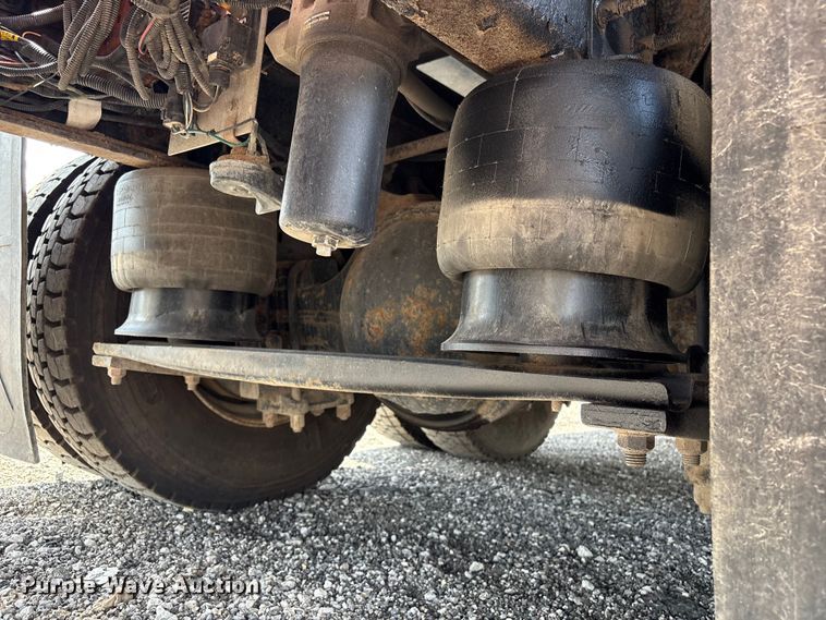 image for item EG9090 2014 Freightliner 108SD crane truck