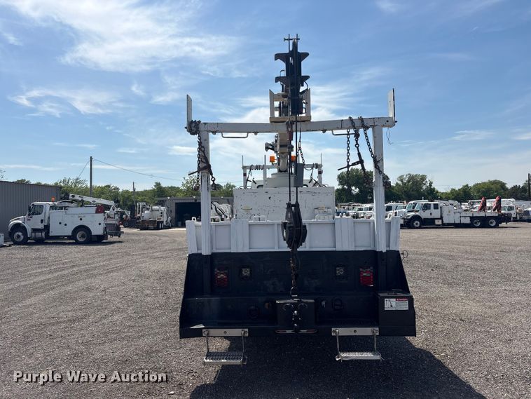 image for item EG9092 2012 Freightliner 114SD crane truck