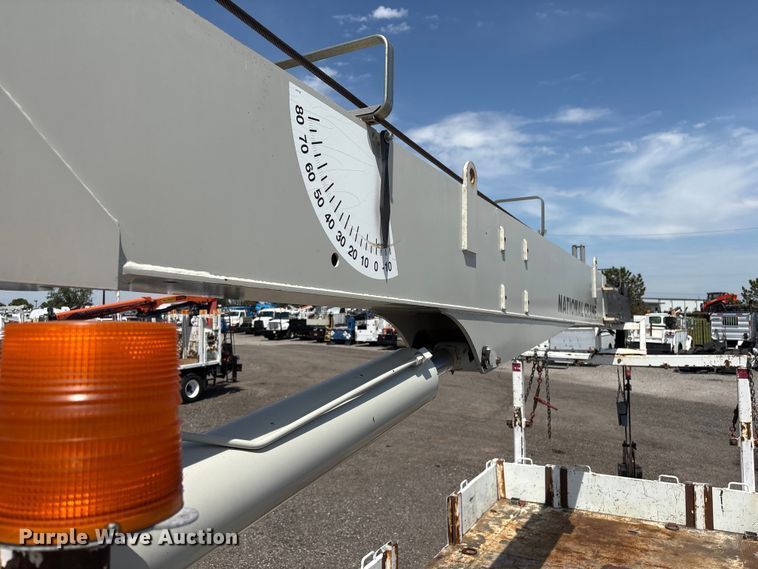 image for item EG9092 2012 Freightliner 114SD crane truck