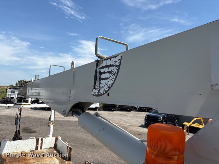 image for item EG9092 2012 Freightliner 114SD crane truck