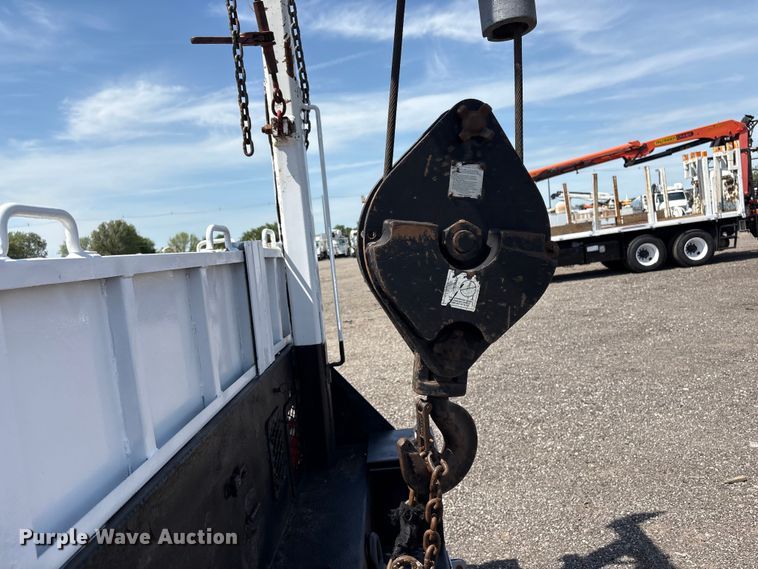 image for item EG9092 2012 Freightliner 114SD crane truck