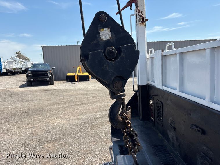 image for item EG9092 2012 Freightliner 114SD crane truck