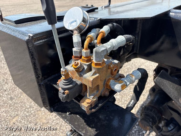 image for item EG9092 2012 Freightliner 114SD crane truck