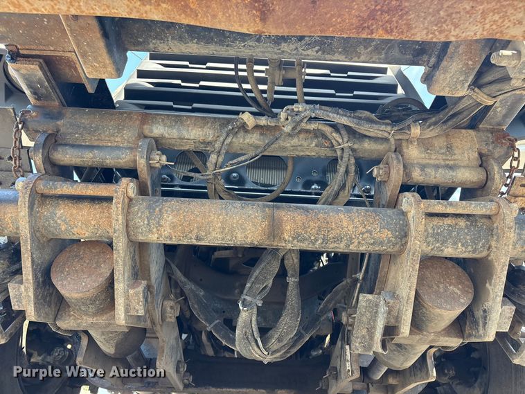 image for item EG9092 2012 Freightliner 114SD crane truck