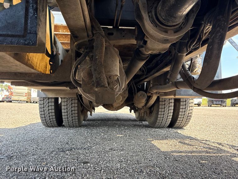 image for item EG9092 2012 Freightliner 114SD crane truck