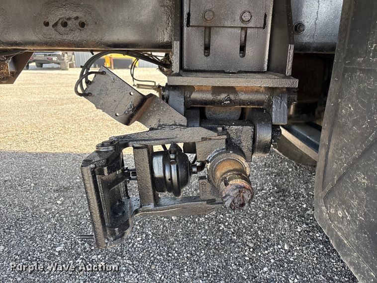 image for item EG9092 2012 Freightliner 114SD crane truck