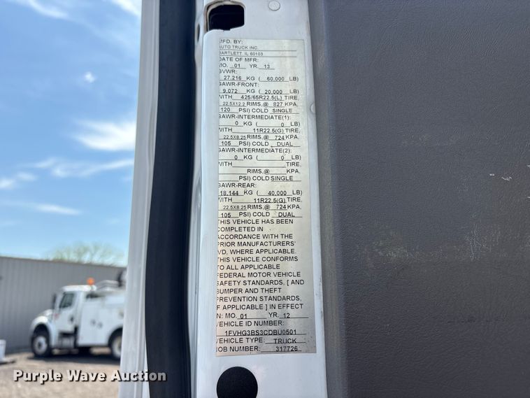 image for item EG9092 2012 Freightliner 114SD crane truck