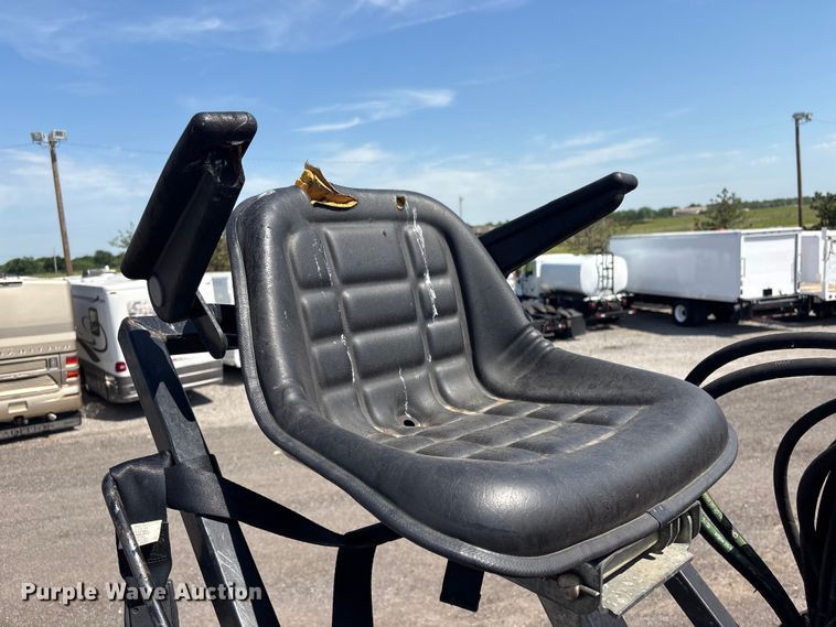 image for item EG9093 2013 Freightliner Business Class M2 crane truck