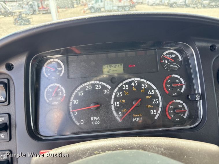 image for item EG9093 2013 Freightliner Business Class M2 crane truck