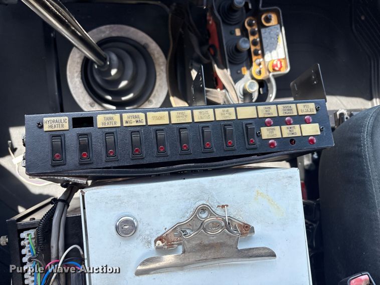 image for item EG9093 2013 Freightliner Business Class M2 crane truck