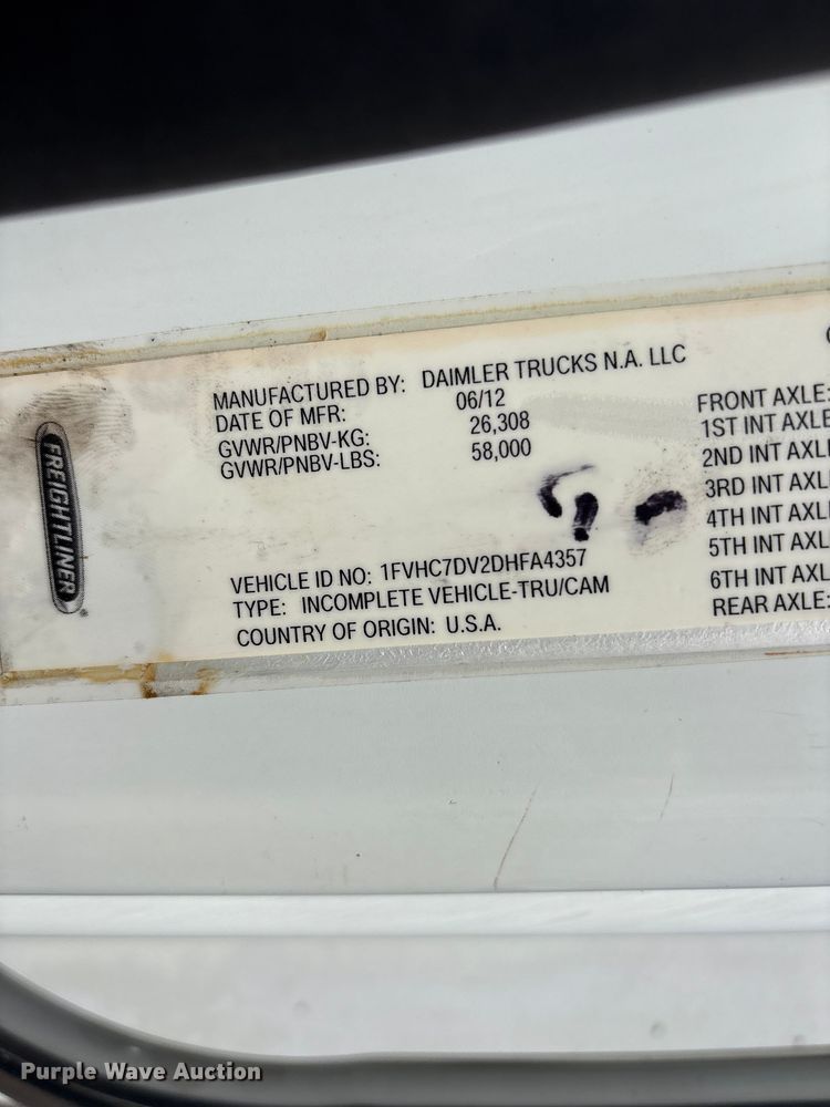 image for item EG9093 2013 Freightliner Business Class M2 crane truck