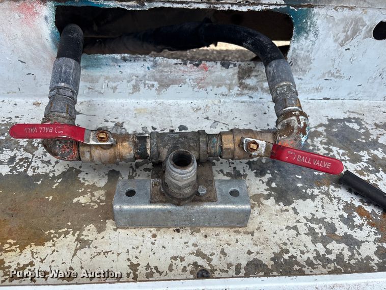 image for item EG9097 2002 Ford F750 Super Duty Crew Cab utility / service truck