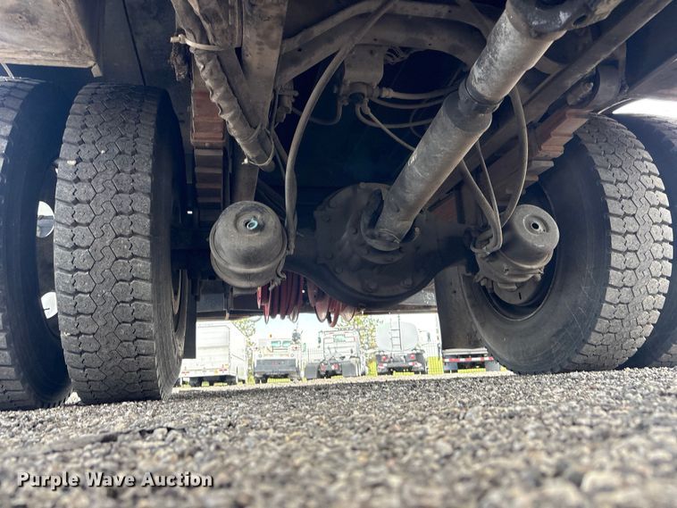 image for item EG9097 2002 Ford F750 Super Duty Crew Cab utility / service truck
