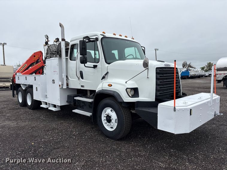 image for item EG9100 2014 Freightliner 108SD crane truck