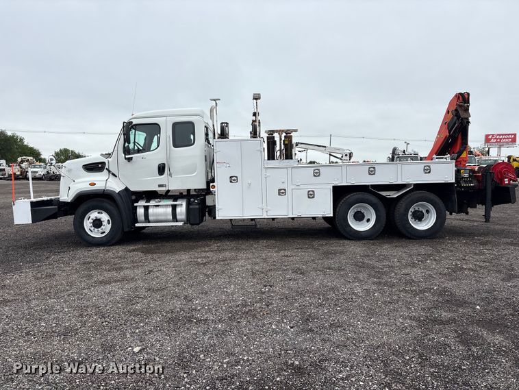image for item EG9100 2014 Freightliner 108SD crane truck